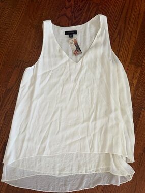 Karen Kane White V-Neck Layered Sleeveless Cami